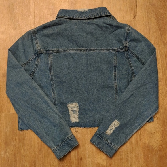 Plus Size - Denim Jacket with Pearl Detail - Picture 5 of 8